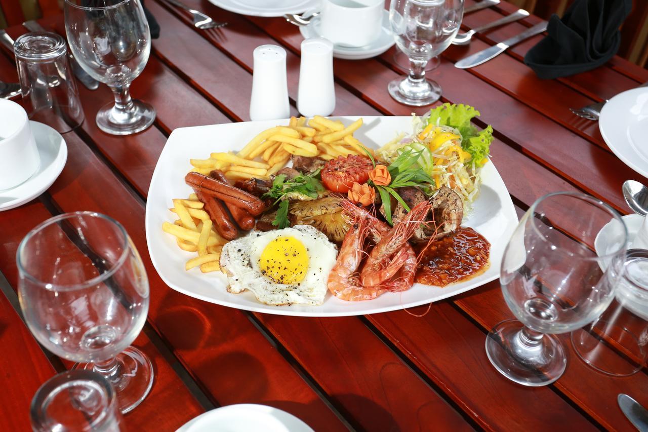 Ocean Glory Hotel Ettukala Zewnętrze zdjęcie