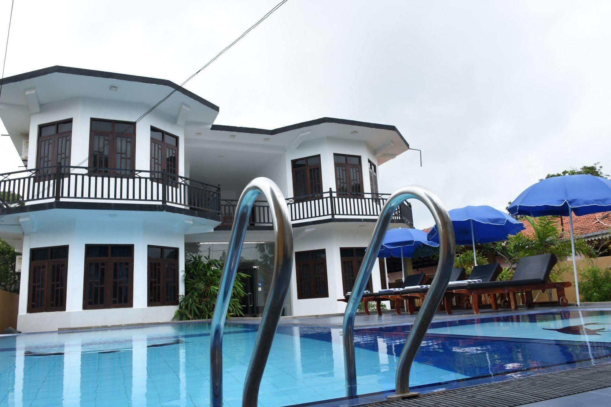 Ocean Glory Hotel Ettukala Zewnętrze zdjęcie